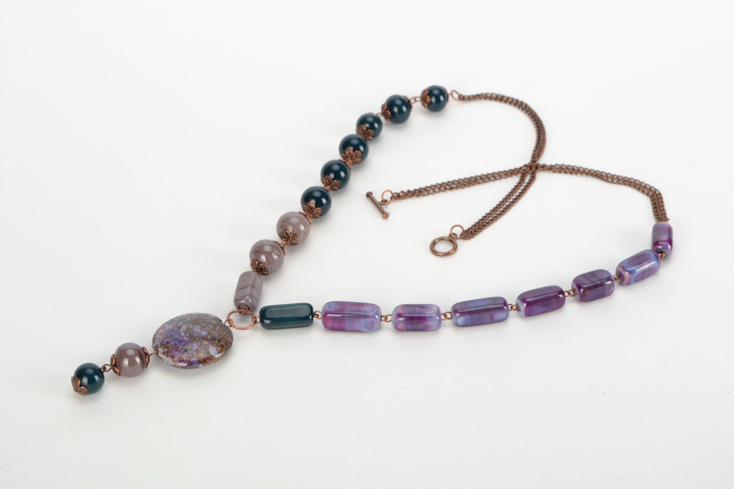 Bead necklace with adjustable length photo 3