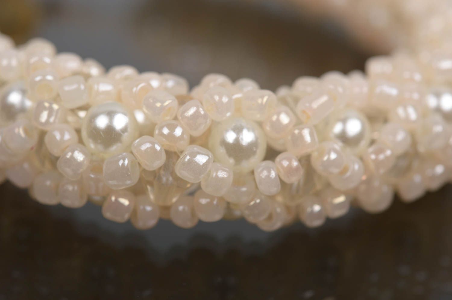Bracelet perles rocaille Bijou fait main Accessoire femme perles blanches photo 4