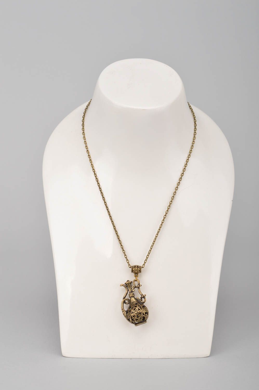 Beautiful handmade women neck pendant metal pendant designs fashion jewelry photo 2