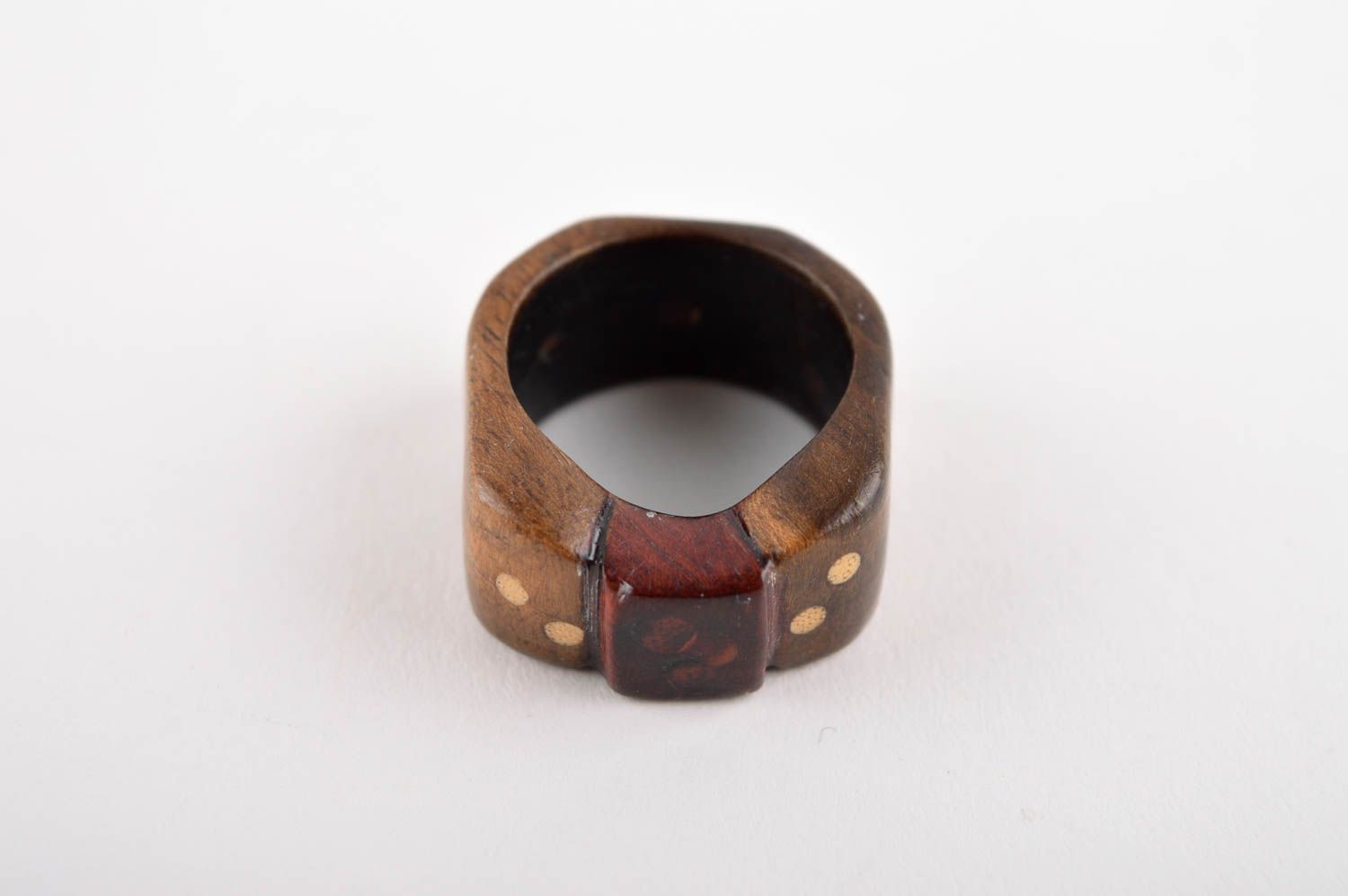 Anello da donna fatto a mano anello di legno bello accessori originali foto 2