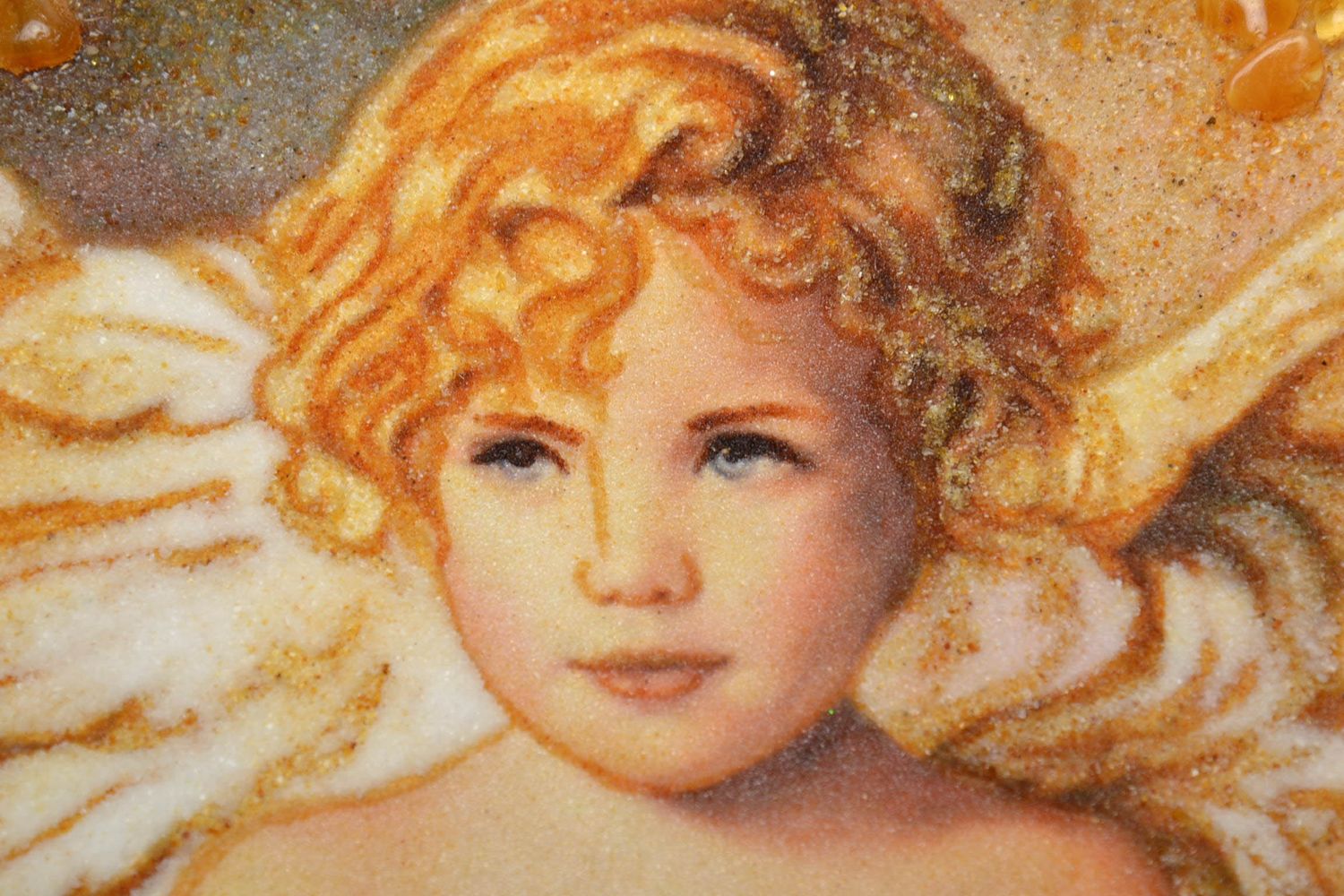 Картина из янтаря с изображением ангела  фото 3
