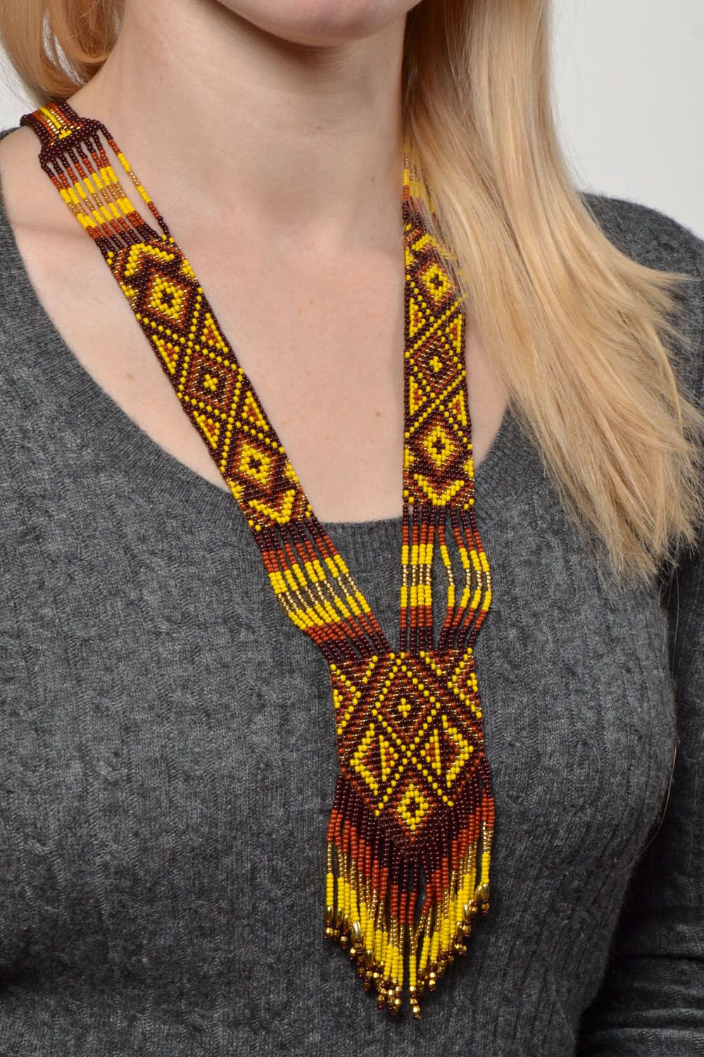 Yellow and brown beaded necklace photo 5