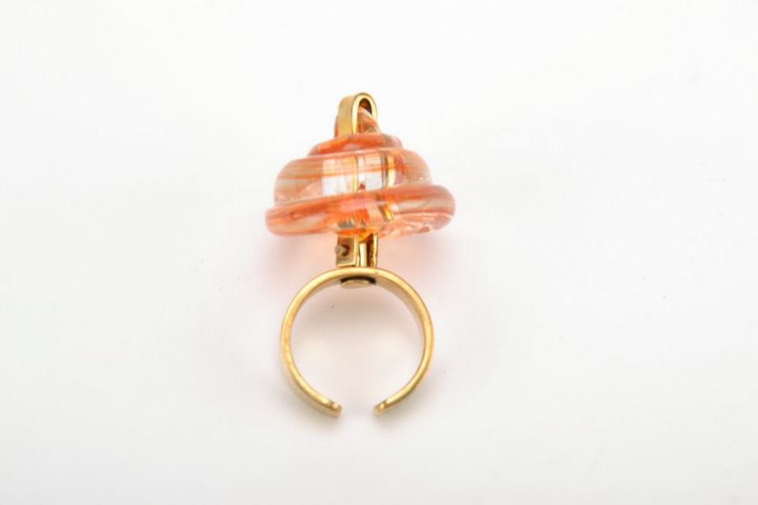 Seal ring made from glass and metal Coral photo 4