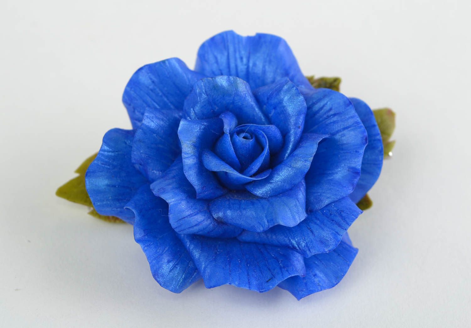 Заколка из холодного фарфора роза синяя нарядная вылепленная вручную аксессуар для волос фото 1