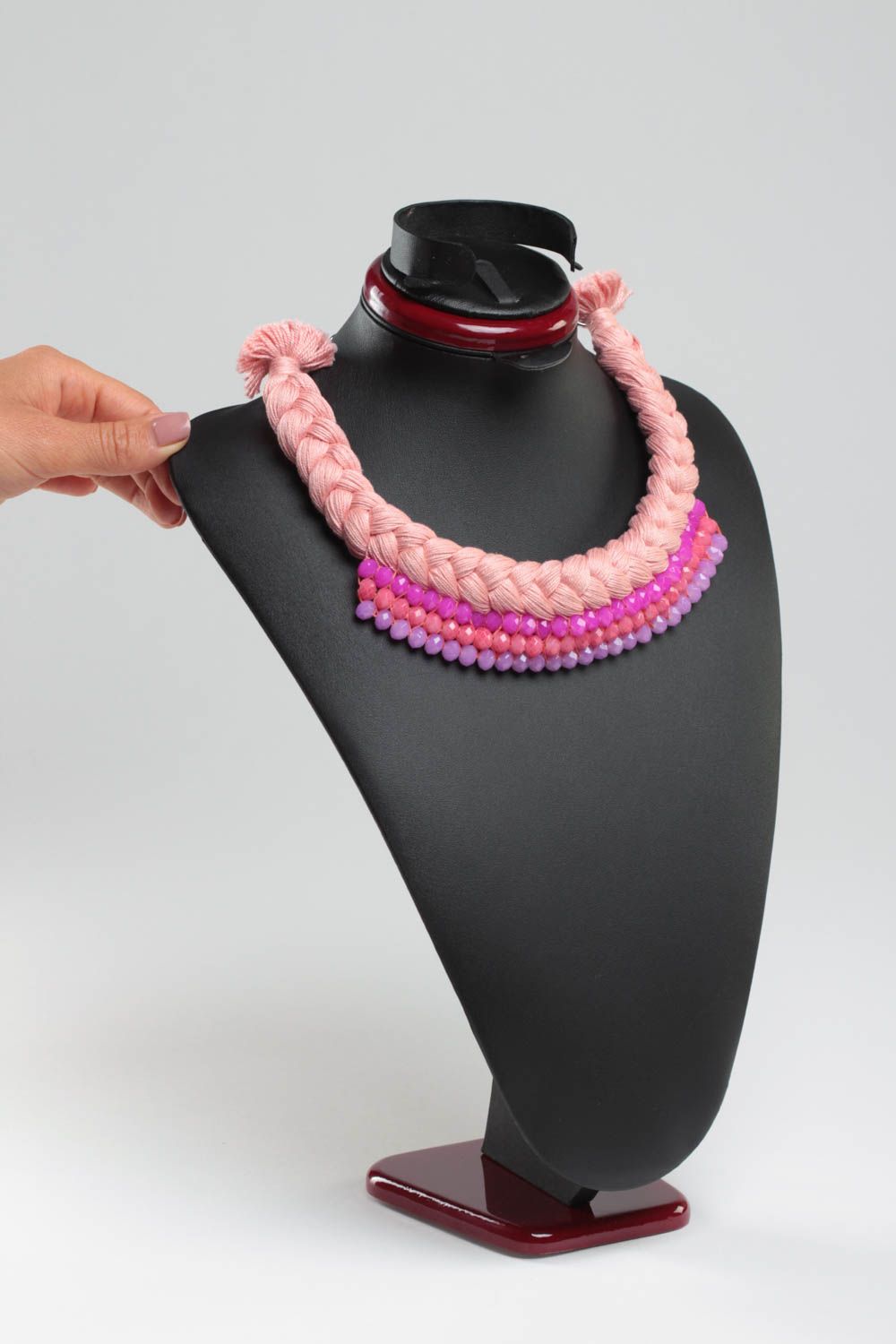 Колье коса ручной работы розовое украшение на шею с хрусталем модная бижутерия фото 5