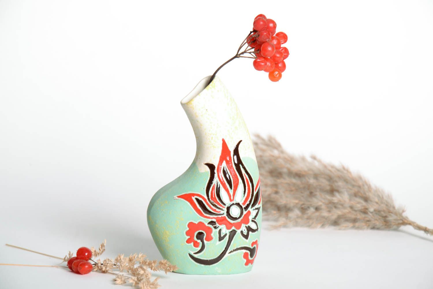Vase aus weißem Ton foto 1