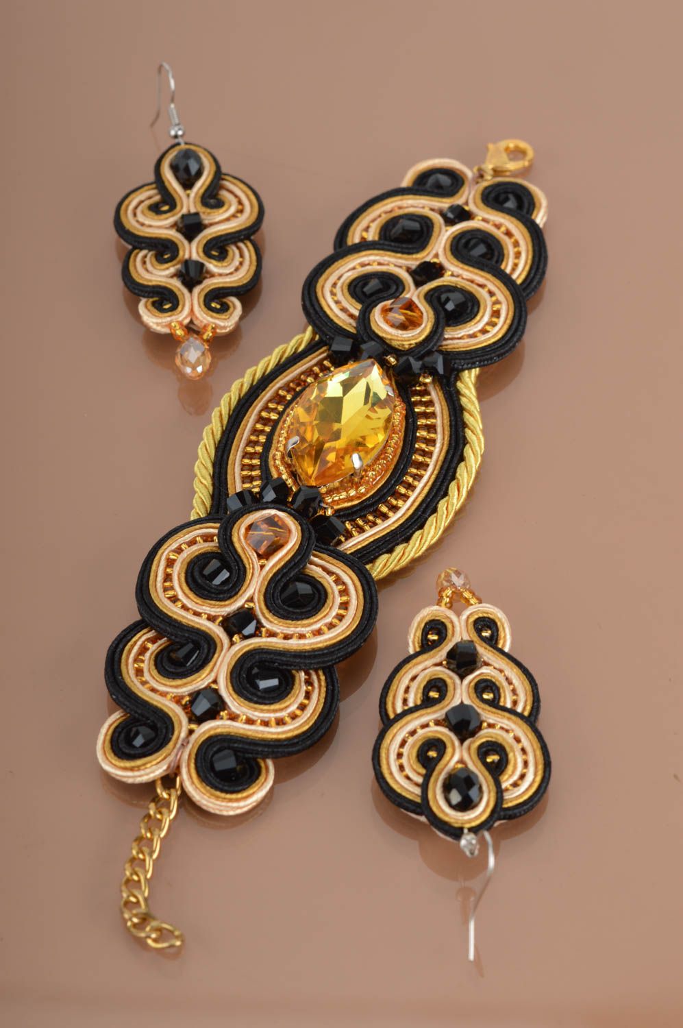 Beautiful homemade designer jewelry set soutache bracelet and earrings  photo 5