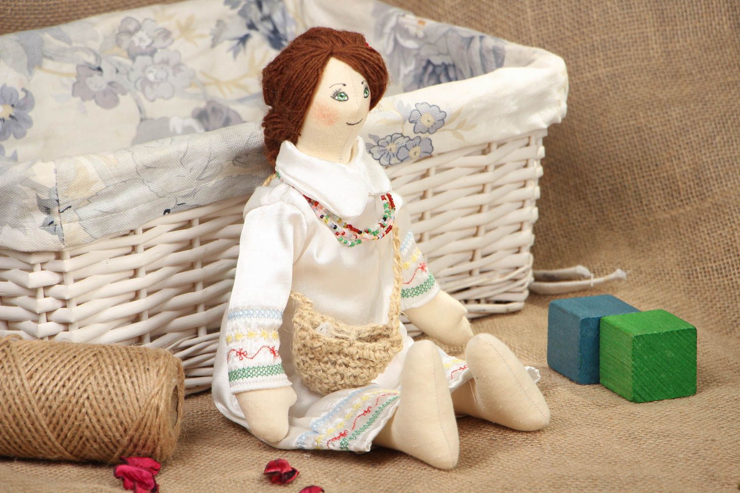 Poupée fille en coton et satin originale faite main pratique jouet pour enfant photo 5