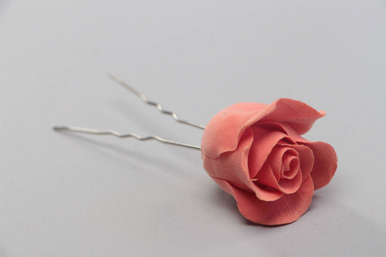 Rosa Haarnadel mit Blume aus Polymerton handmade Harschmuck für Frauen Rose zart foto 2