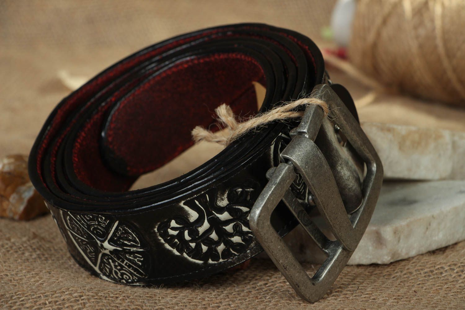Handmade leather belt Black Tree photo 4