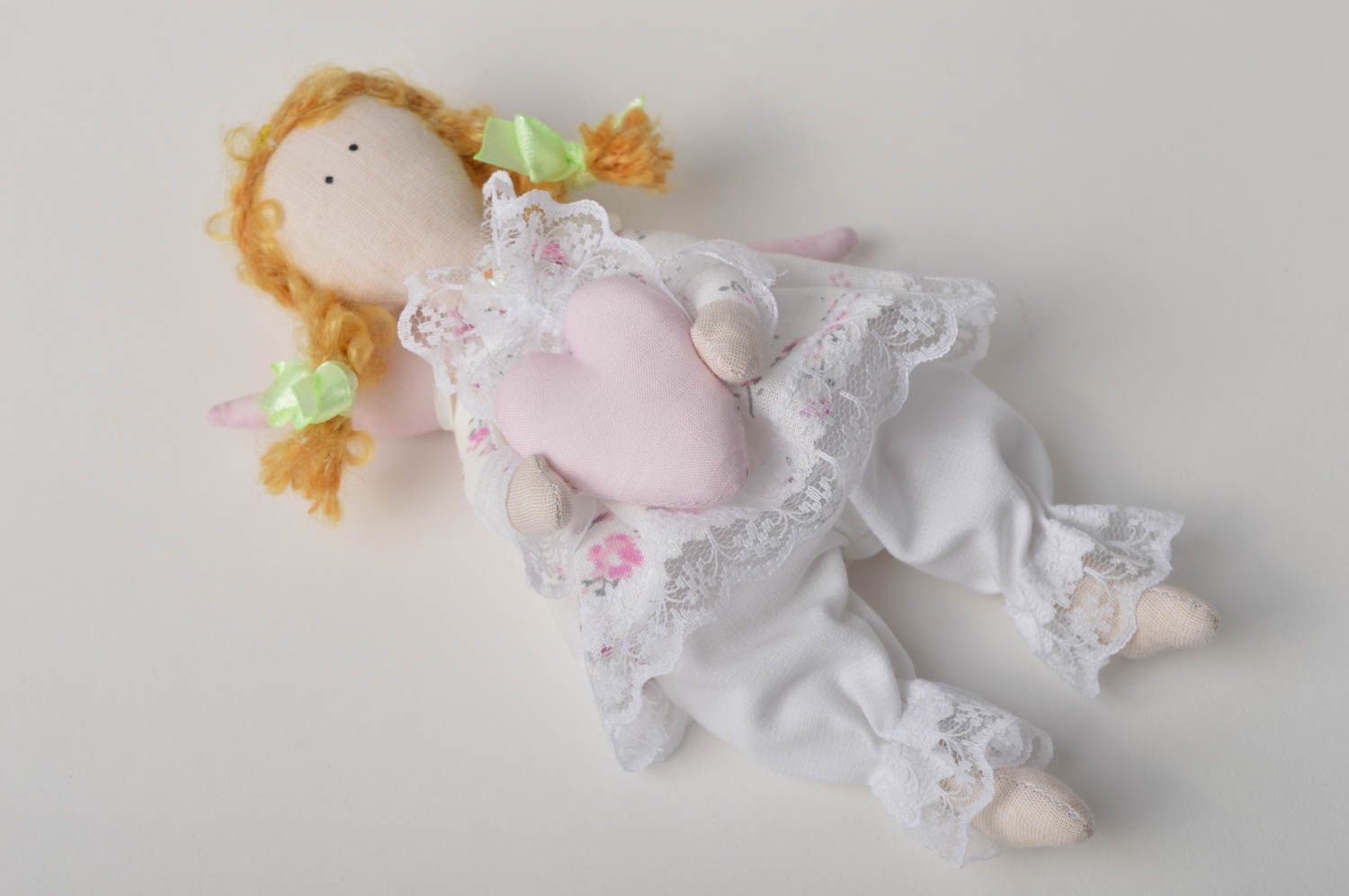 Bambola in stoffa fatta a mano pupazzo di pezza per interni giocattolo ecologico foto 2