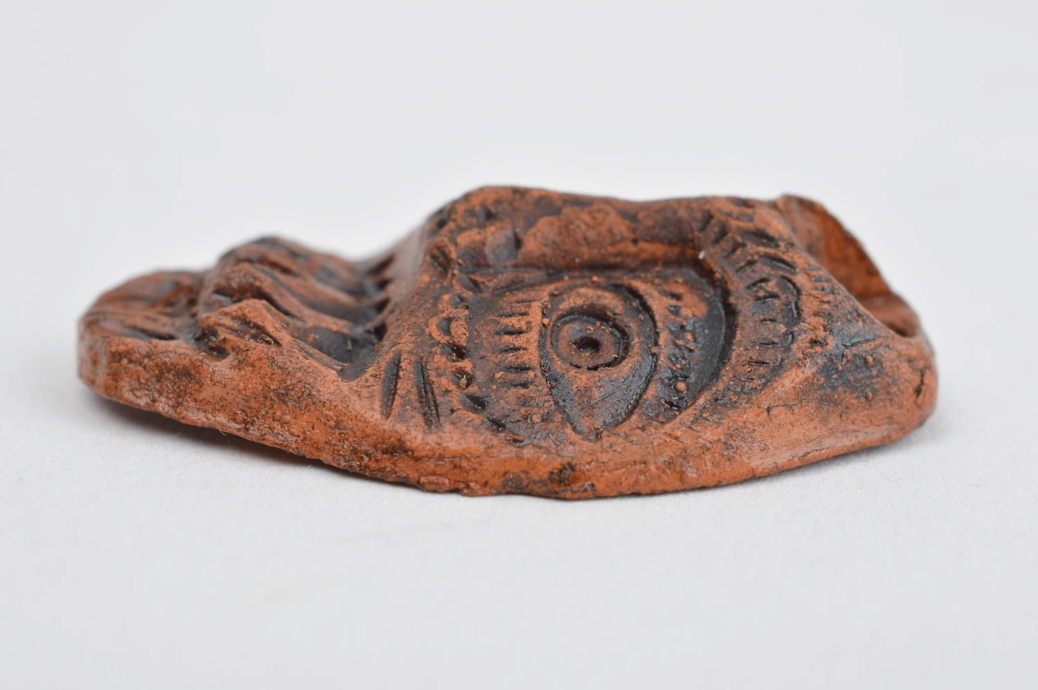 Кулон ручной работы подвеска из глины этническое украшение керамическая голова фото 1
