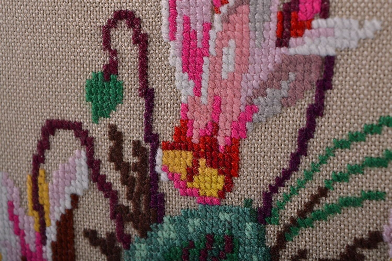 Embroidered painting Cyclamen photo 2