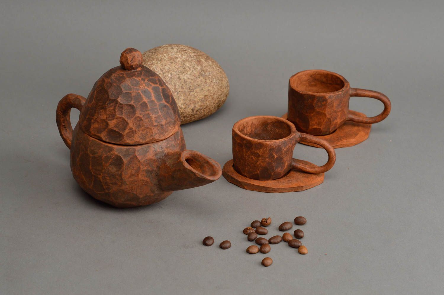 Service à thé en argile fait main théière et deux tasses avec soucoupes photo 1