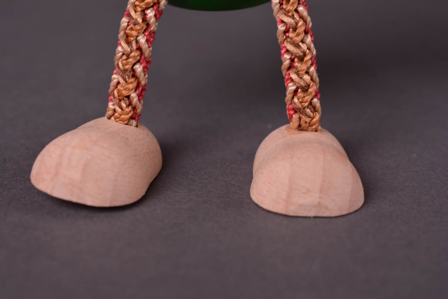 Игрушка ручной работы оригинальная игрушка из дерева подарок ребенку авторская фото 5