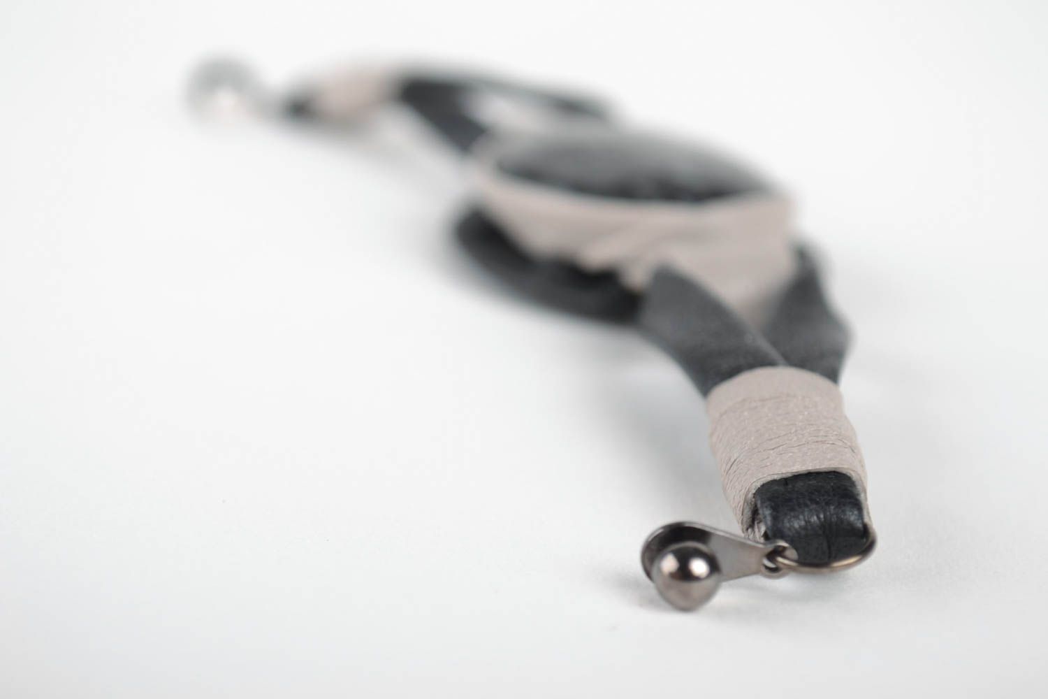 Handmade Leder Armband Designer Schmuck Accessoires für Frauen mit Stein grau foto 5