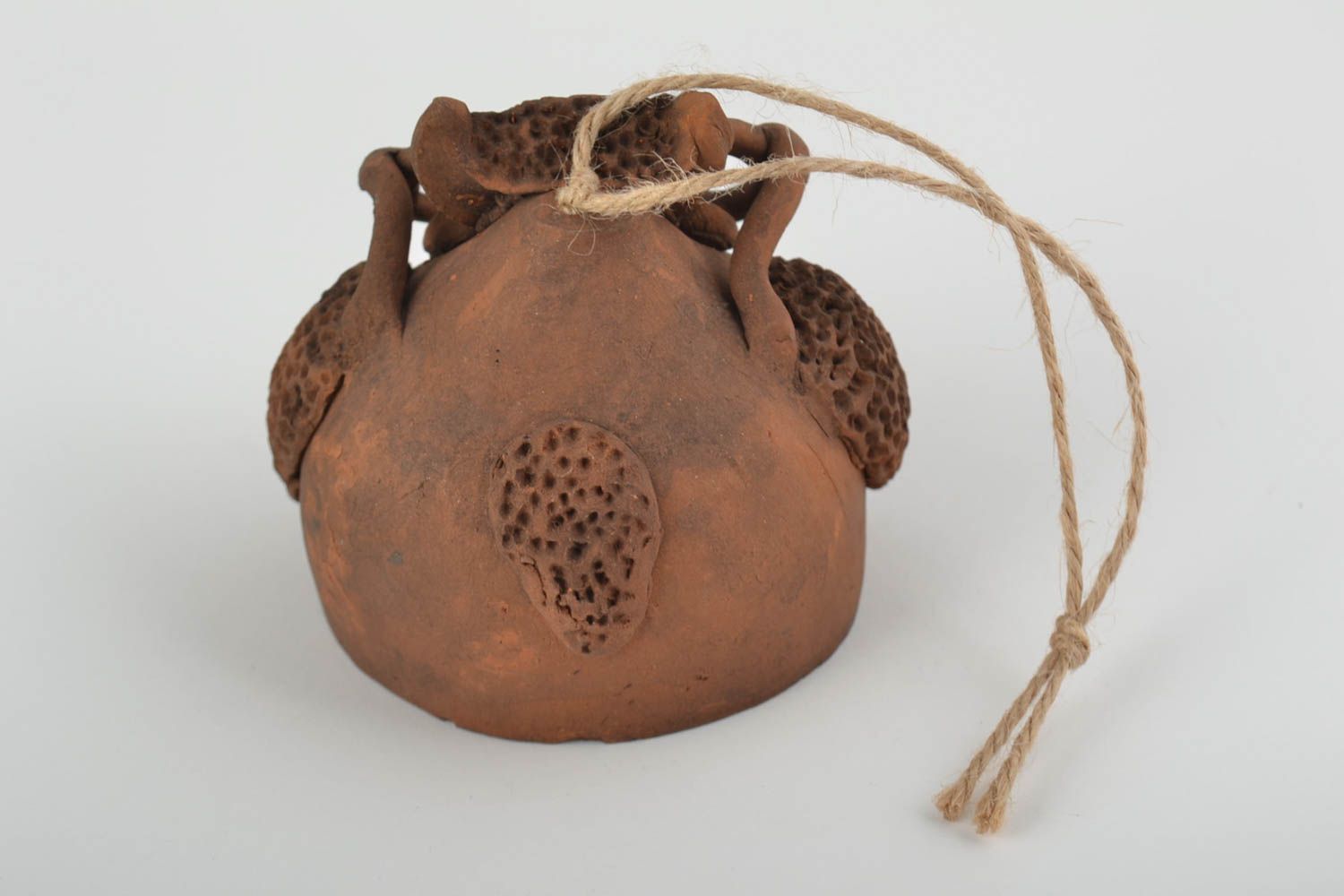 Clochette en céramique de taille moyenne faite main brune avec cordelette photo 5