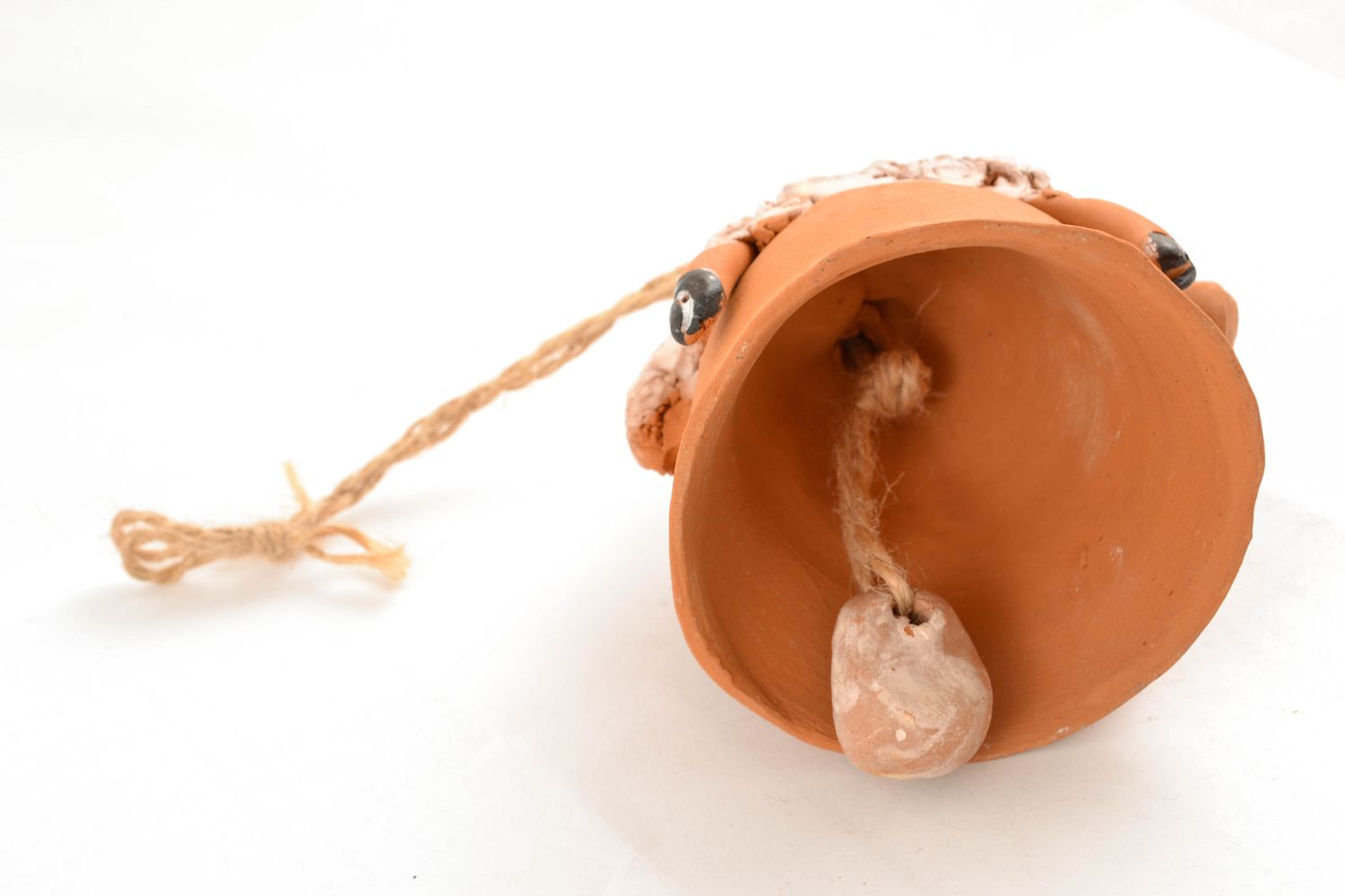 Campanilla cerámica con forma de cordero  foto 3