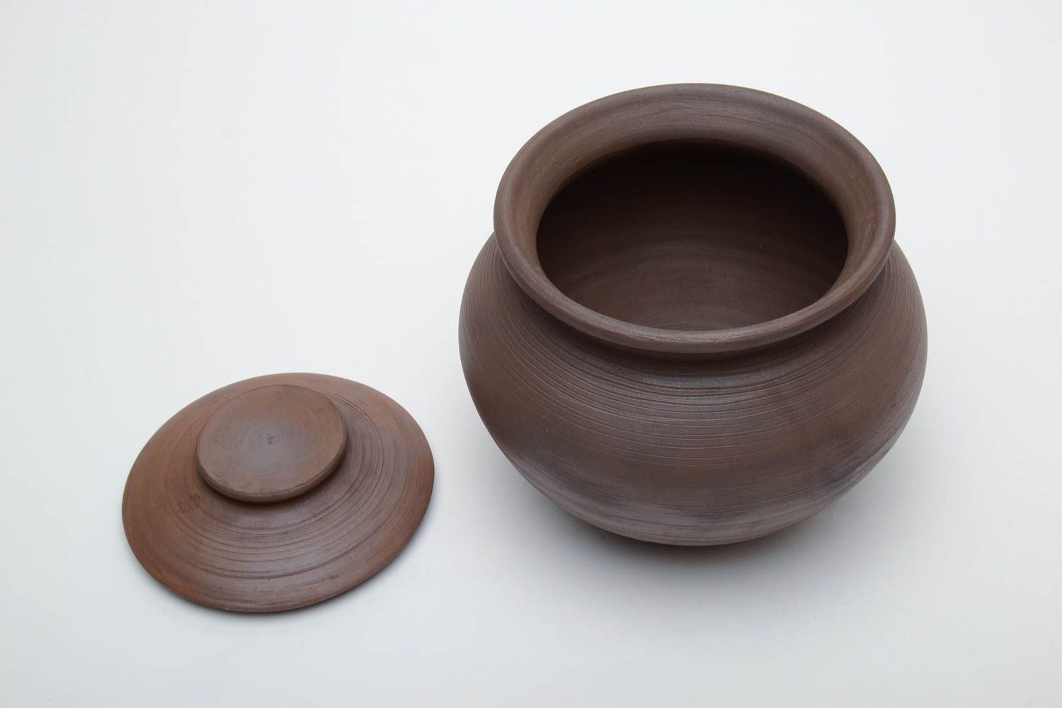 Handmade ceramic pot for baking photo 3