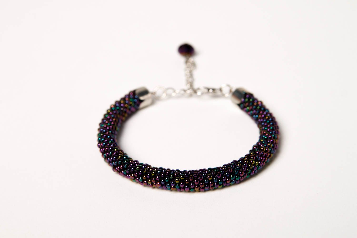 Bracelet perles rocaille Bijou fait main couleur foncé Accessoire femme photo 3