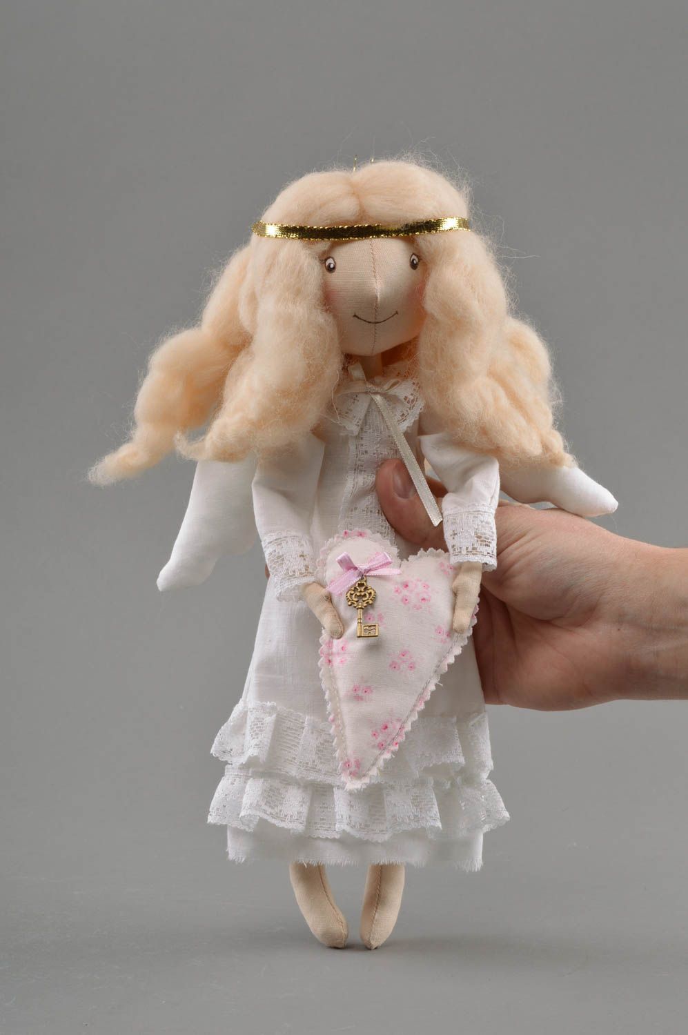 Handmade Designer Puppe Stoff Spielzeug Deko Puppe mit Kissen schön zart grell foto 1
