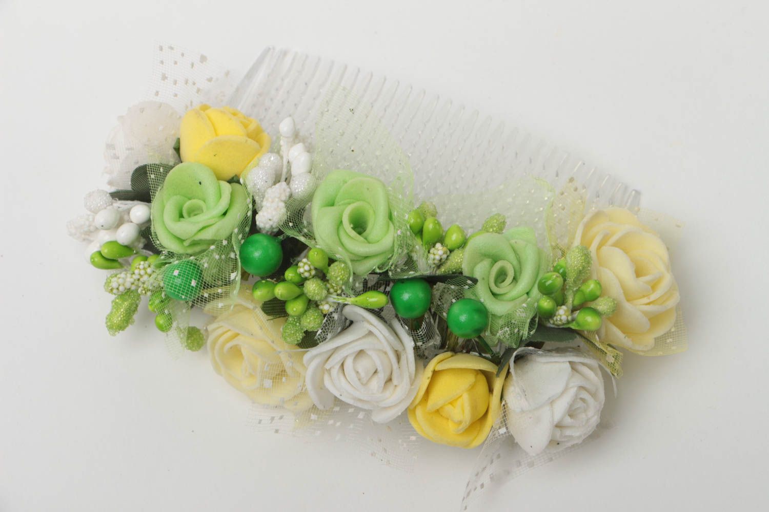 Peigne à cheveux avec fleurs vert-blanc-jaune fait main plastique original photo 2