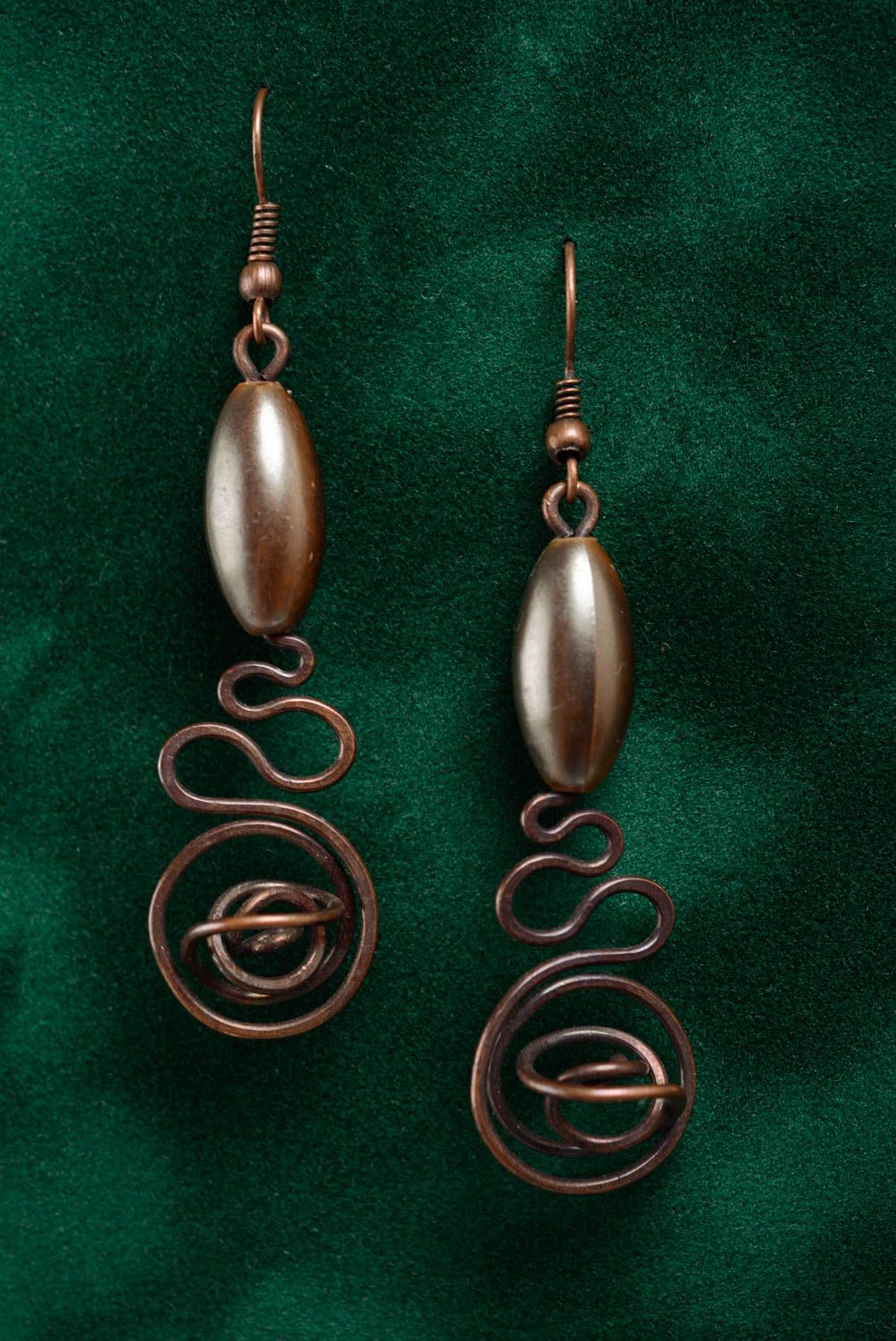 Boucles d'oreilles wire wrapping en cuivre originales marron faites main photo 1