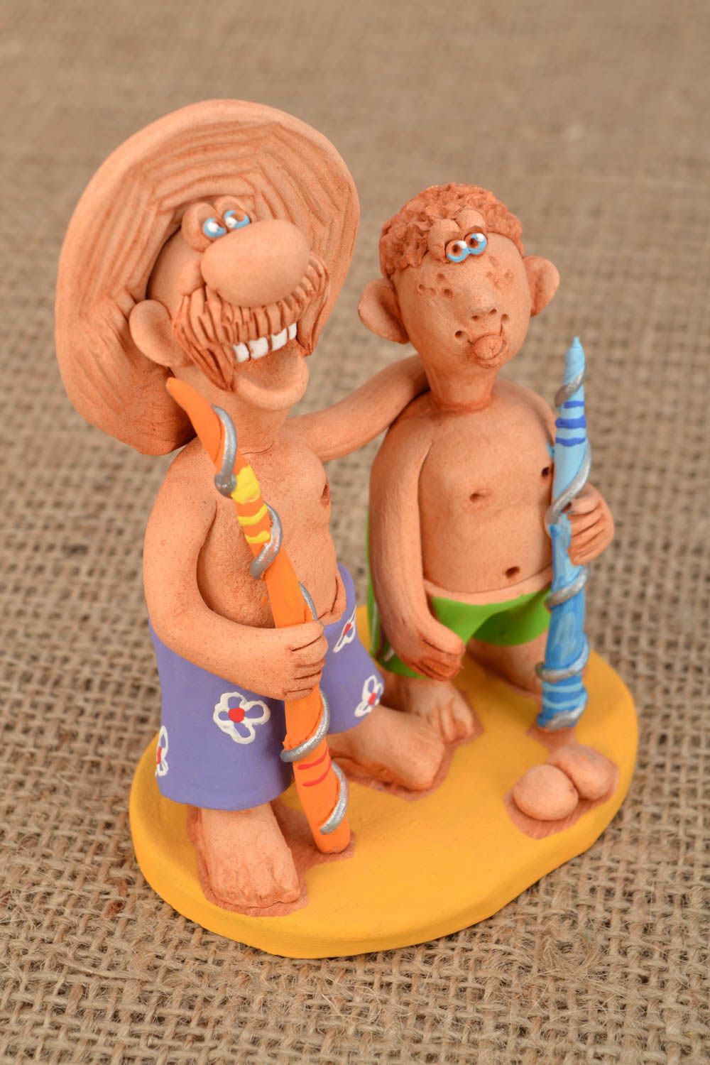 Handmade Figurine aus Ton foto 1