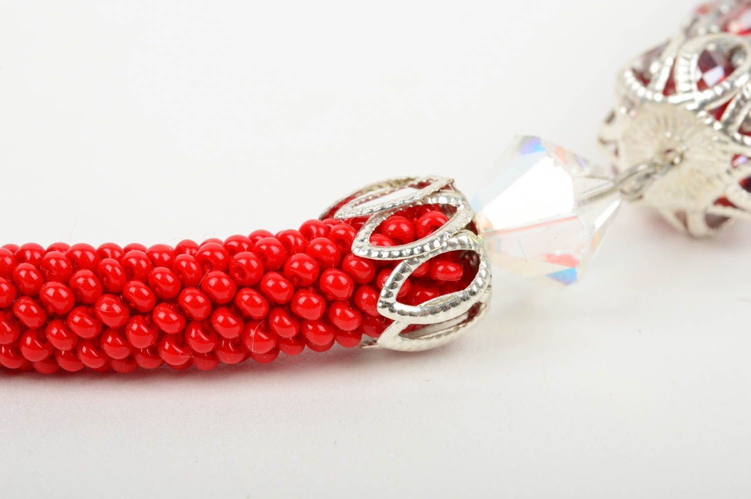 Collier perles rocaille Bijou fait main avec pierres rouge Accessoire femme photo 4