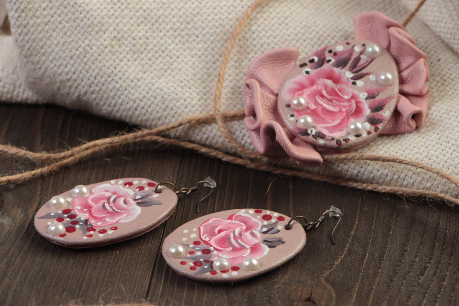 Beautiful handmade designer leather jewelry set romantic earrings and brooch  photo 1