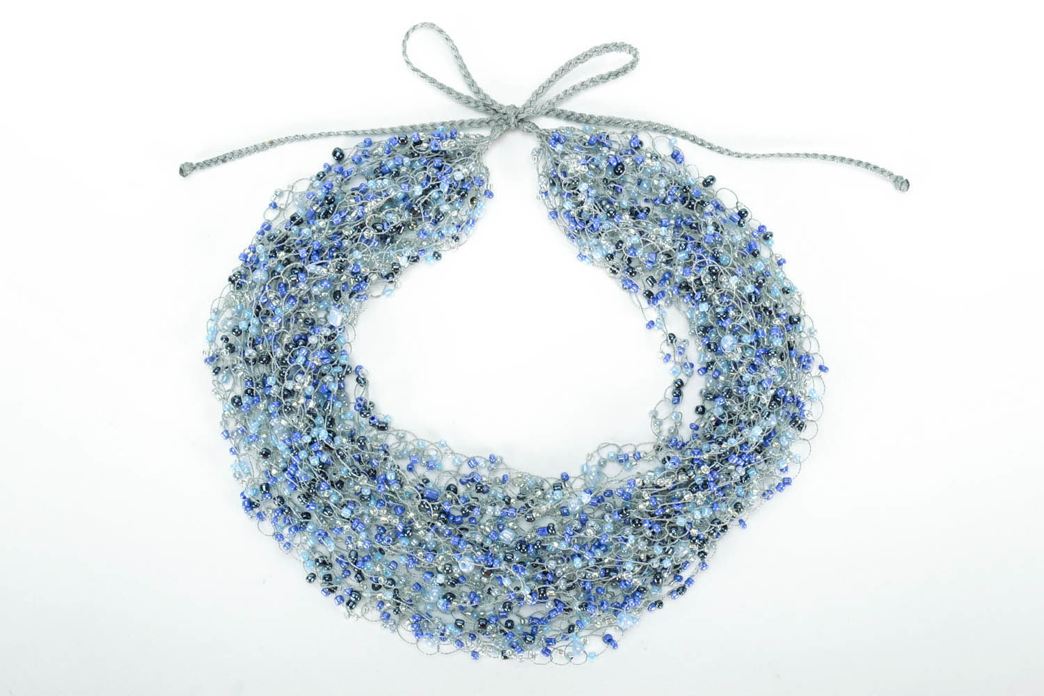 Collier bleu en perles de rocaille Provence photo 3