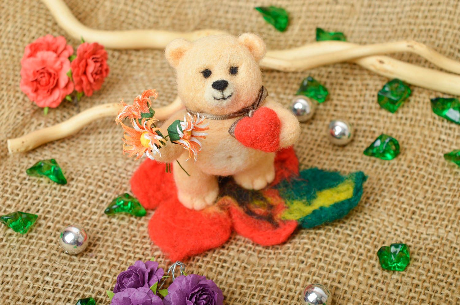 Handmade Filz Tier Bär Spielzeug Deko Figur aus Wolle gefilzt Geschenk Idee  foto 1