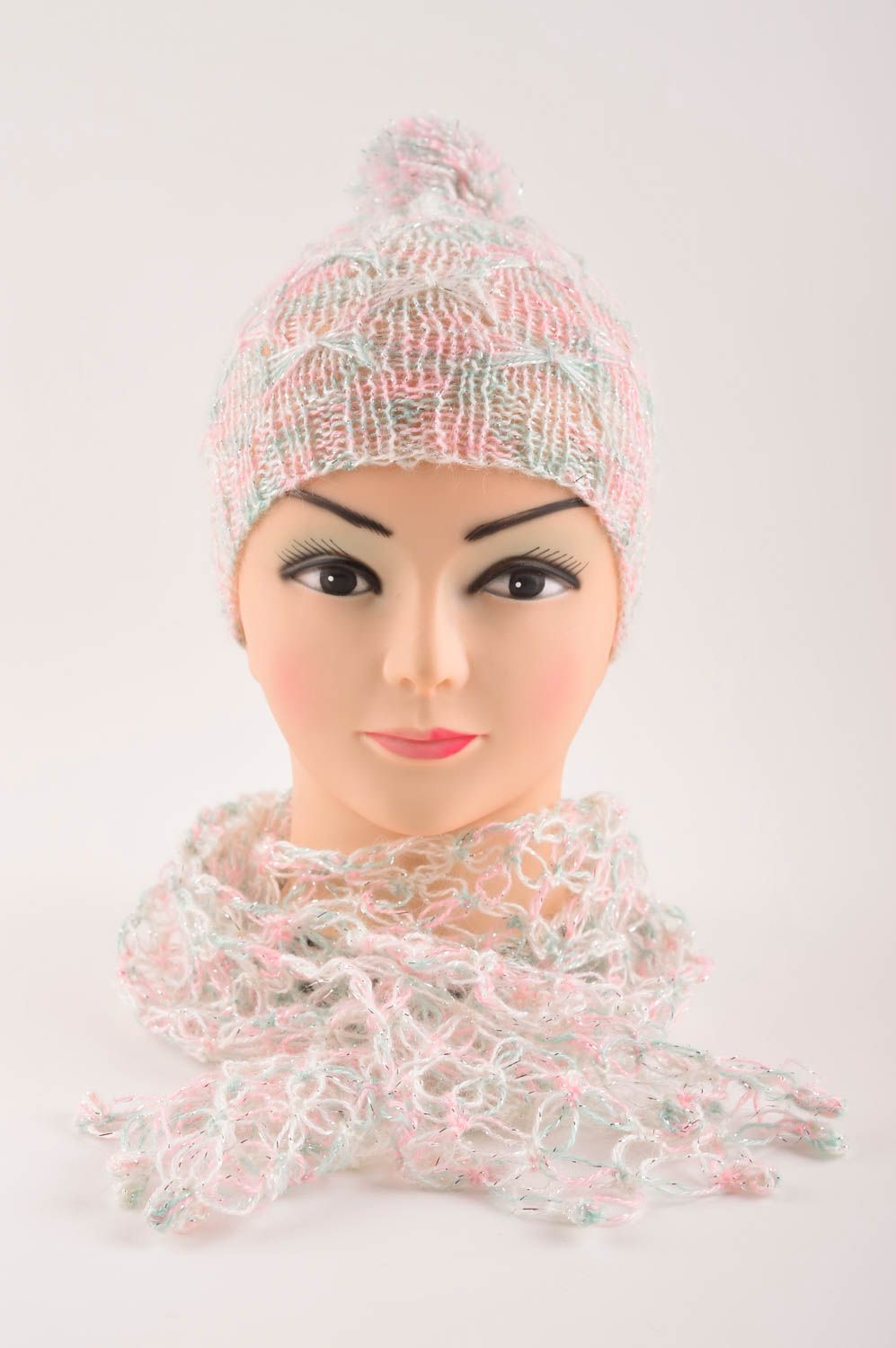 Handmade gehäkelte Mütze mit Bommel Accessoire für Kinder Mädchen Schal foto 4