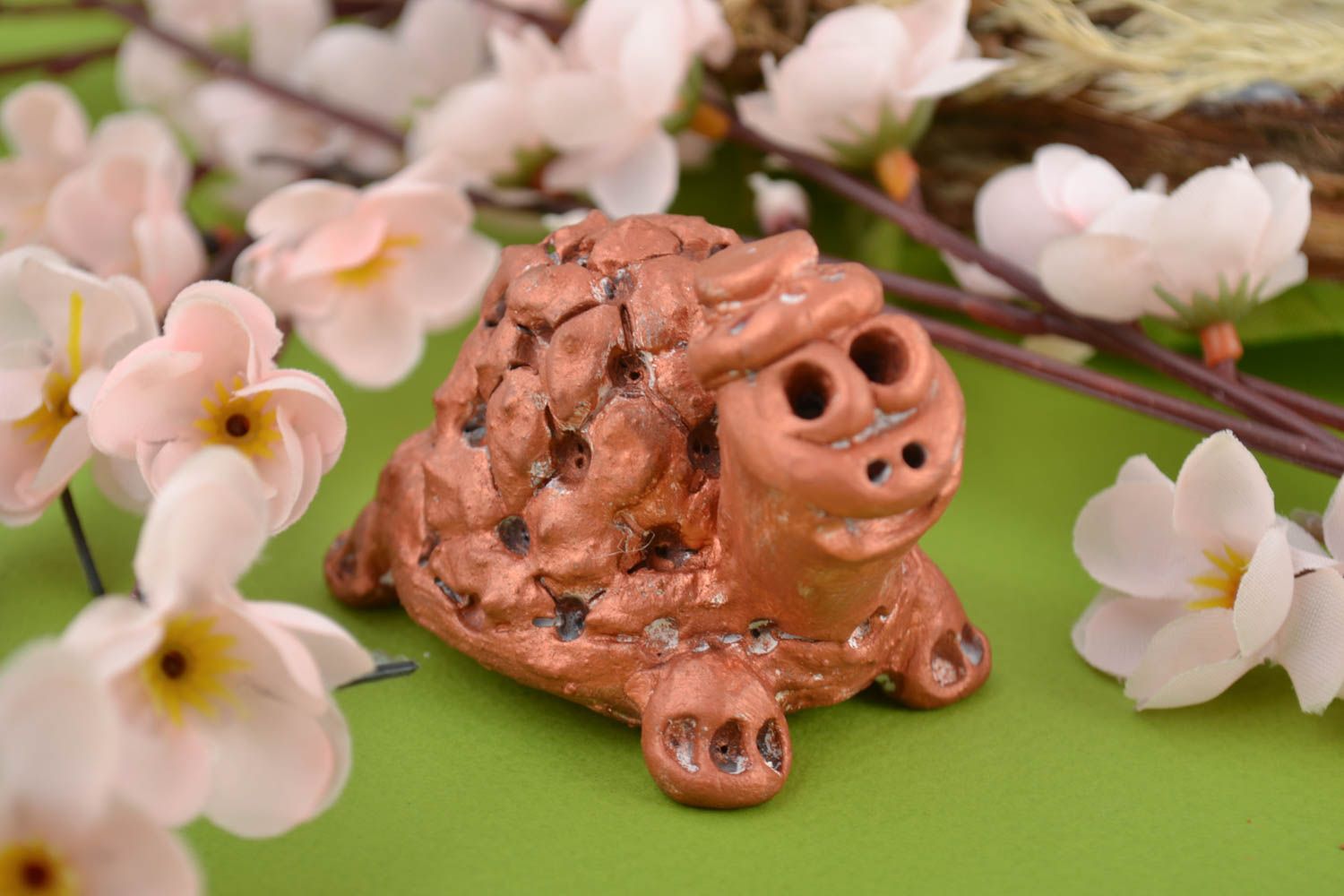 Handmade Dekofigur Schildkröte Figur aus Ton Geschenk Idee aus rotem Ton foto 1