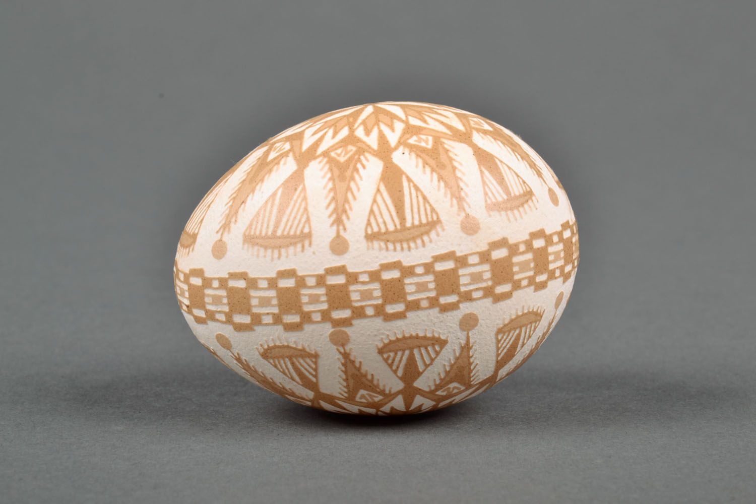 Easter egg made using the technique of etching with acids photo 3