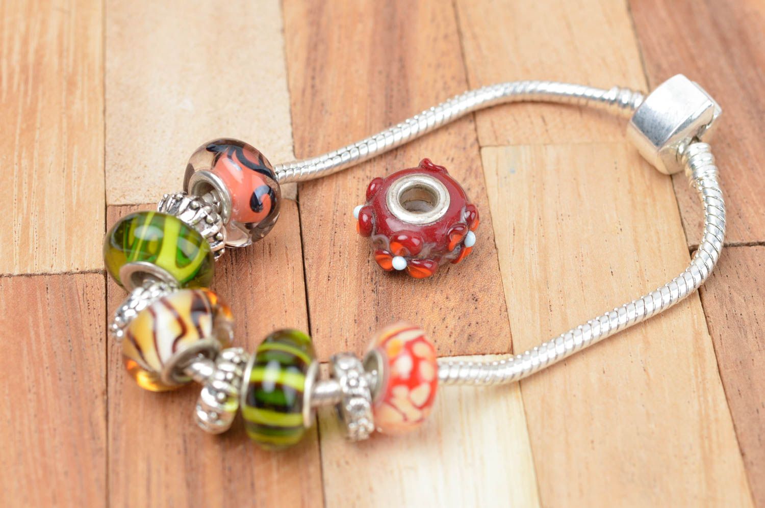 Handmade glass bead lampwork jewelry finding findings for beads red flower photo 4