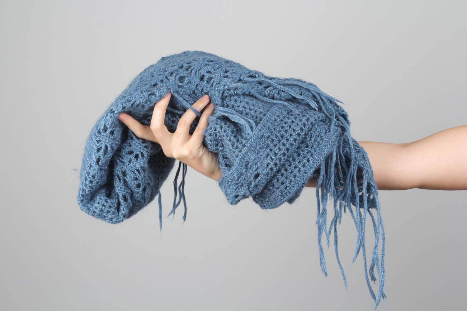 Crocheted woolen cape photo 5
