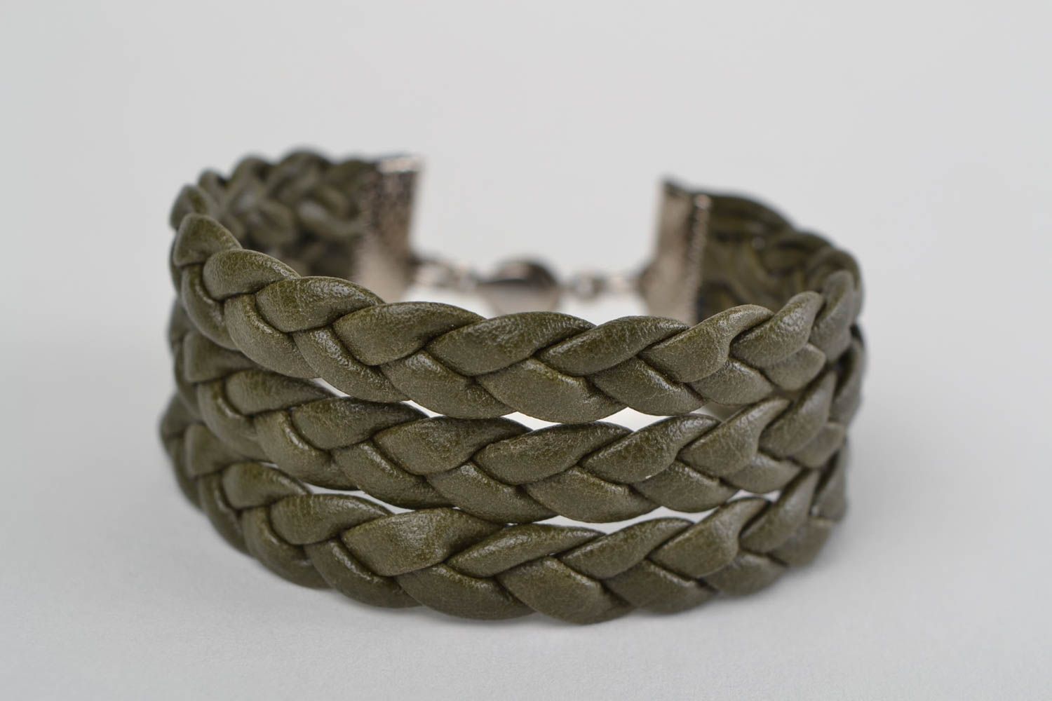 Geflochtenes stilvolles handmade Armband aus Leder Designer Accessoire  foto 3