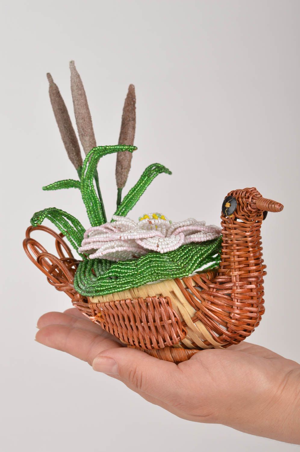 Beautiful handmade designer straw cachepot with beaded flower for home decor photo 3