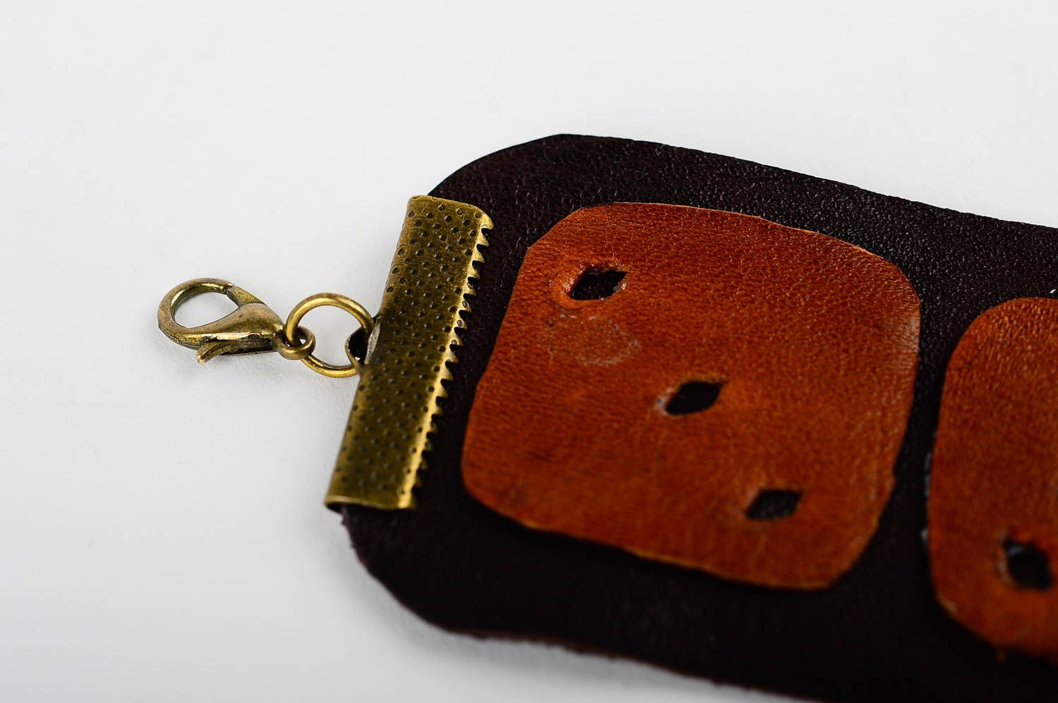 Кожаный браслет хэнд мэйд браслет на руку коричнево-черный украшение из кожи фото 5