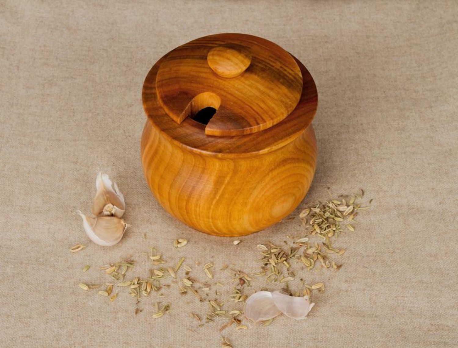 Wooden pot with a lid photo 1