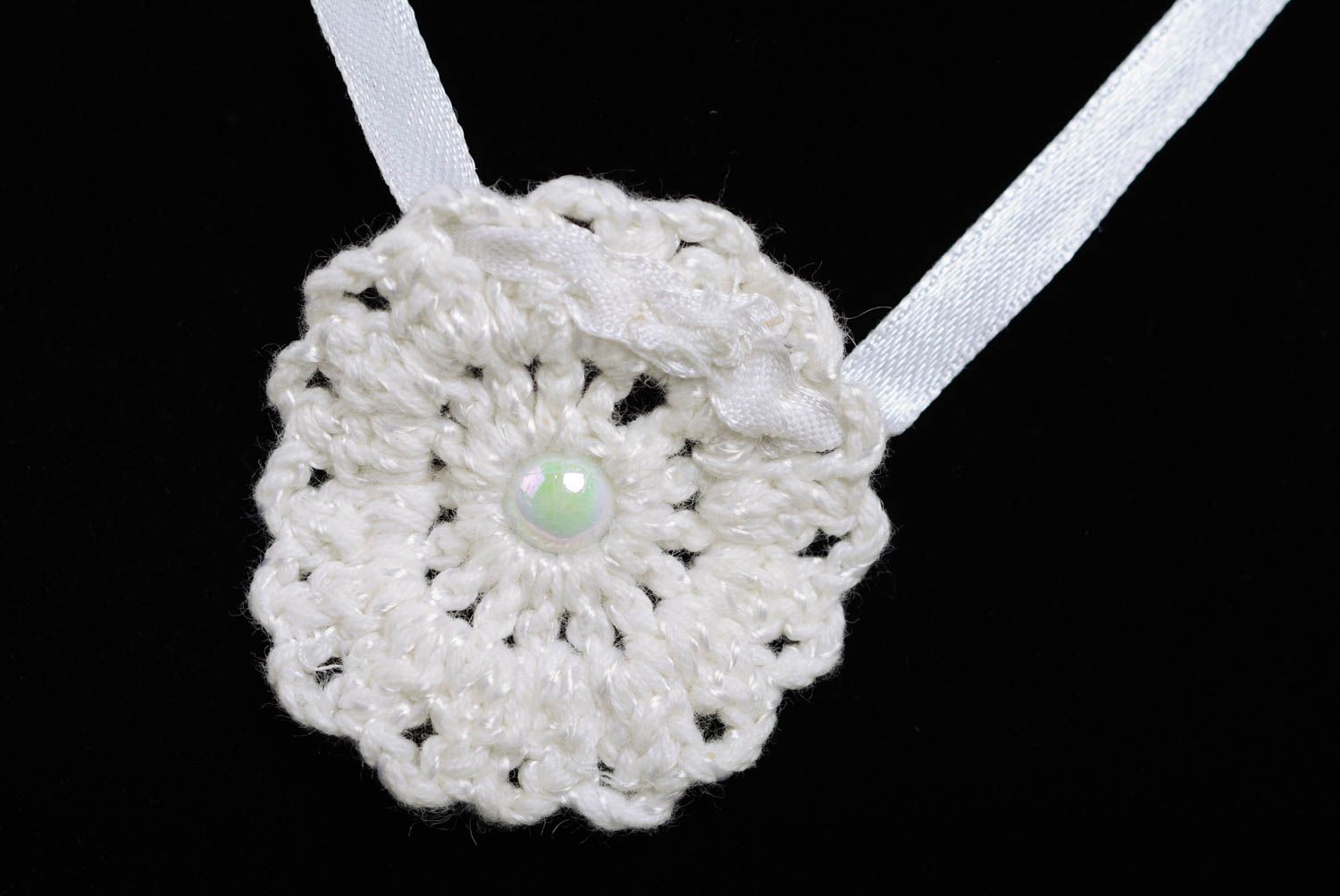 Handmade beautiful designer knitted flower pendant women's jewelry photo 3