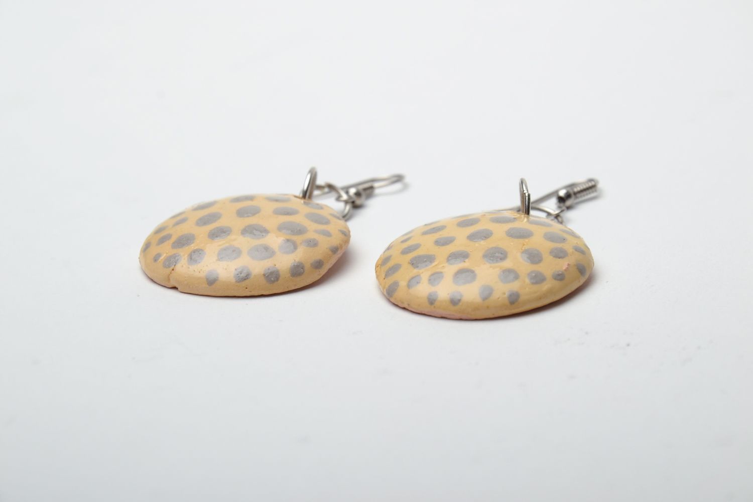 Round clay earrings photo 3