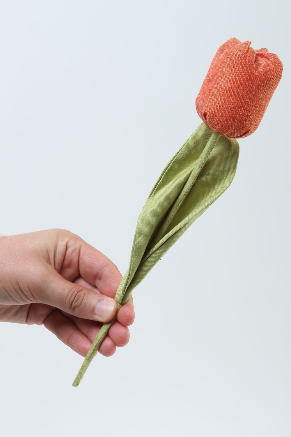 Flor de tela roja bonita hecha a mano tulipán artificial elemento decorativo foto 6