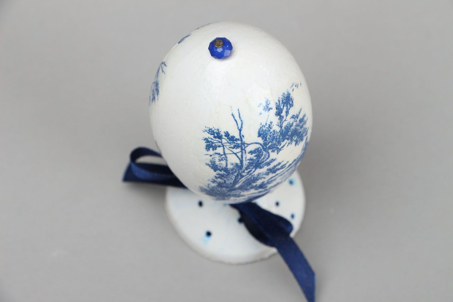 Decorative egg with a stand photo 2