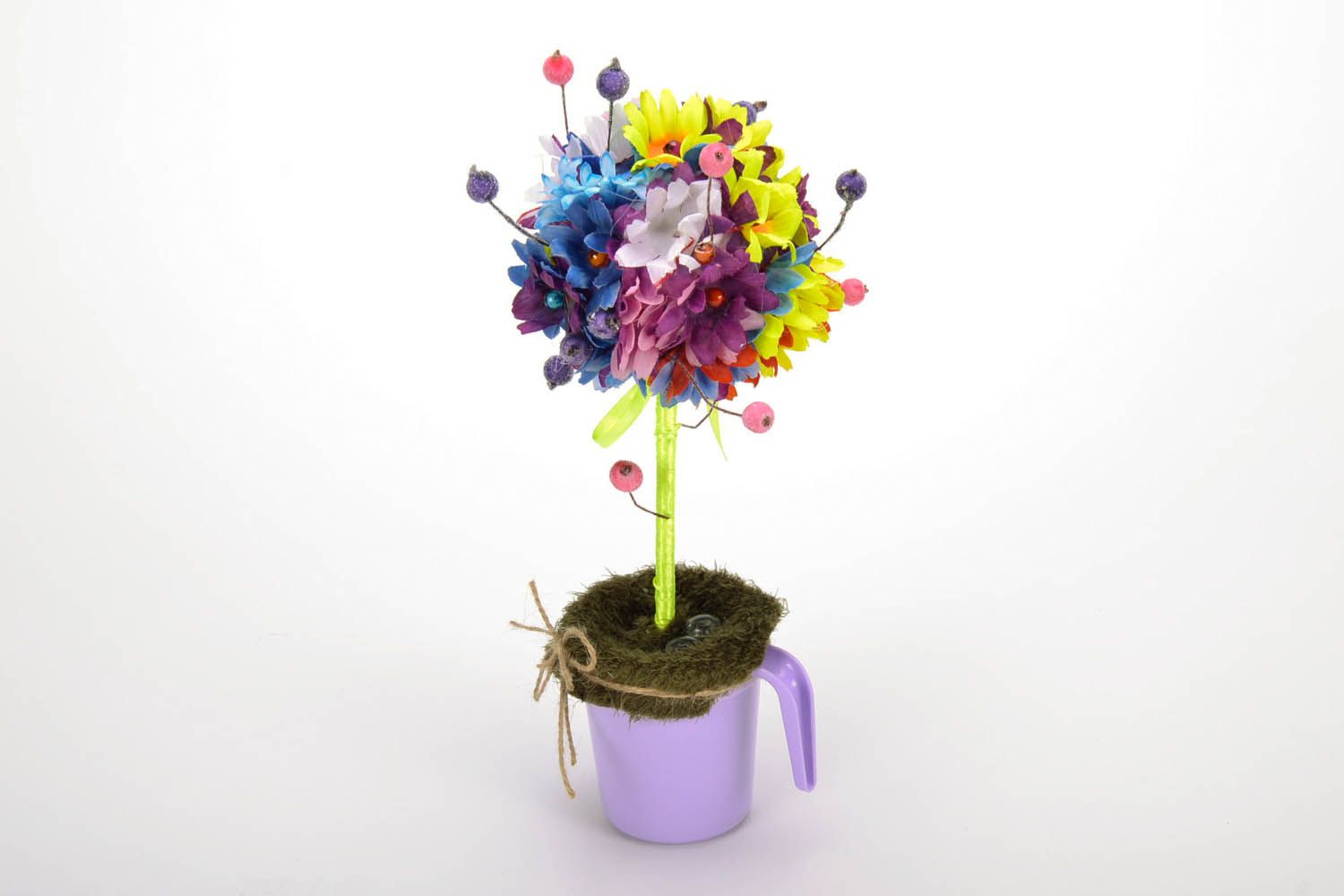 Topiaire faite main avec fleurs multicolores photo 2