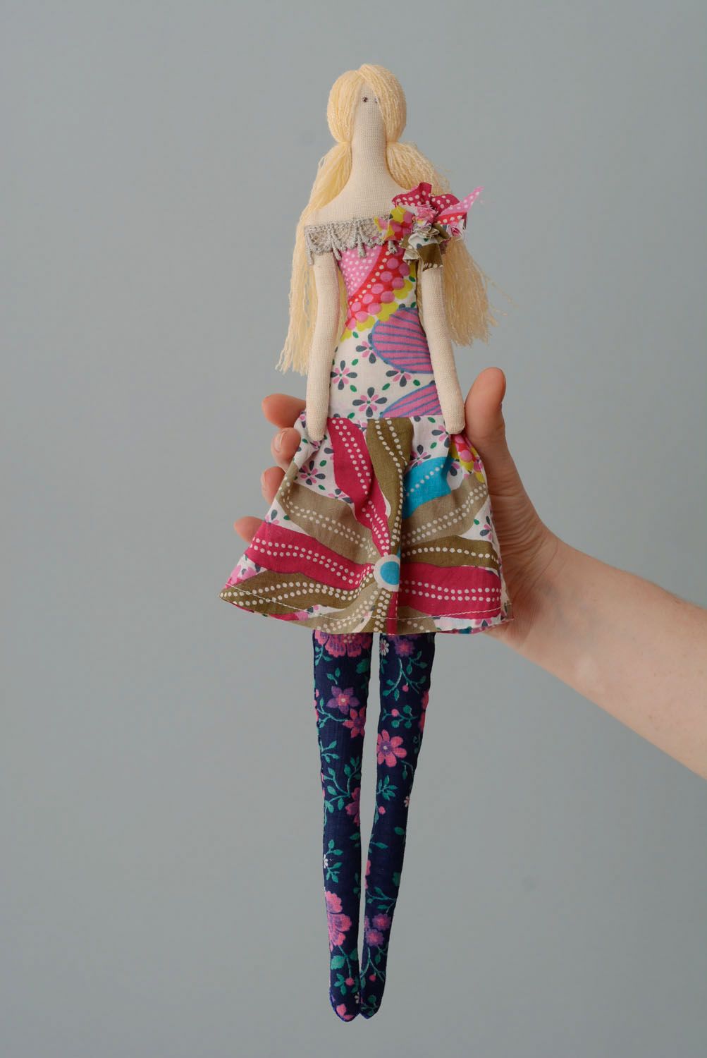 Handmade Puppe aus Stoff Lady foto 5