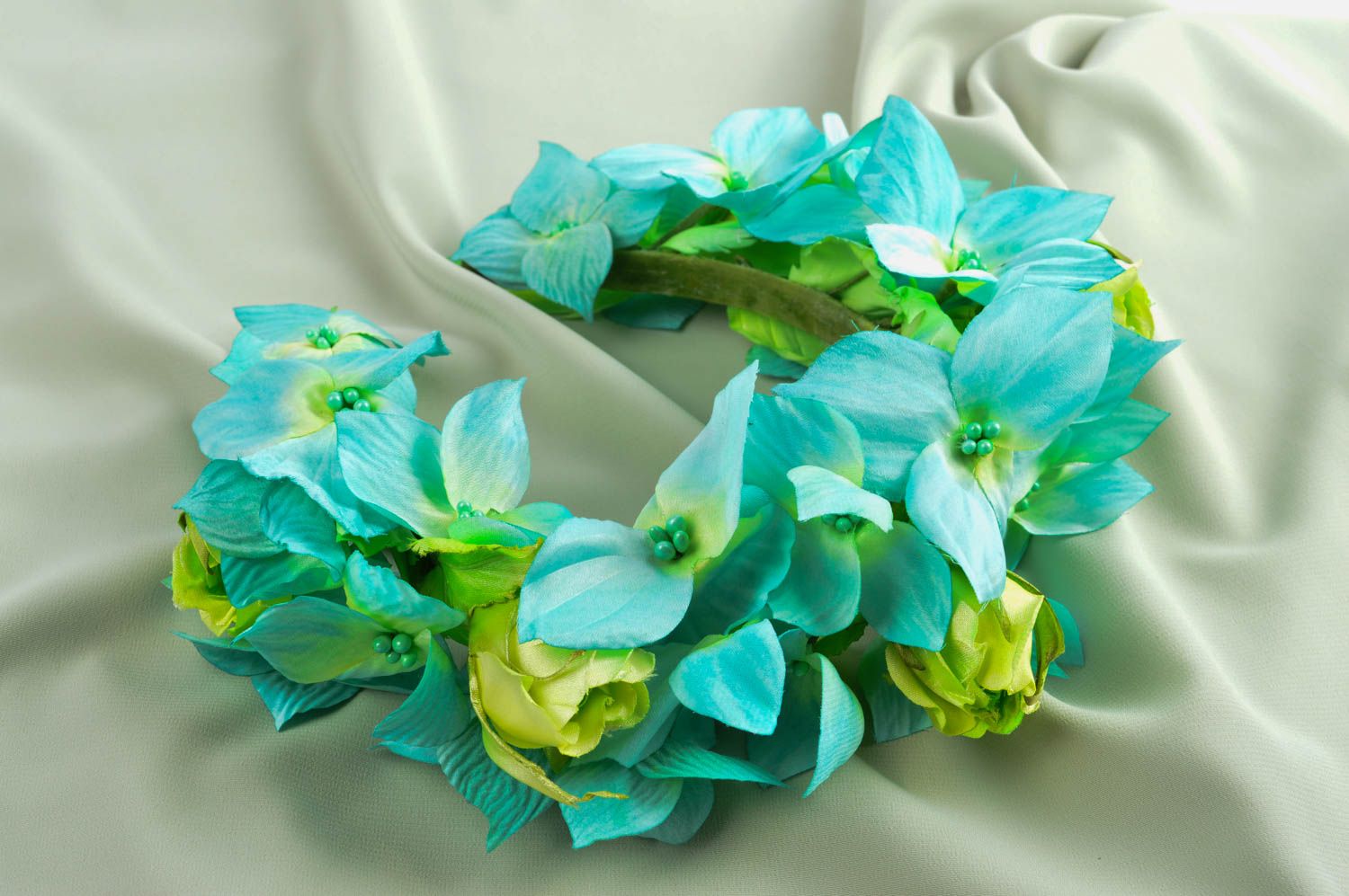 Венок из цветов на голову handmade ободок для волос украшение на голову голубое фото 5