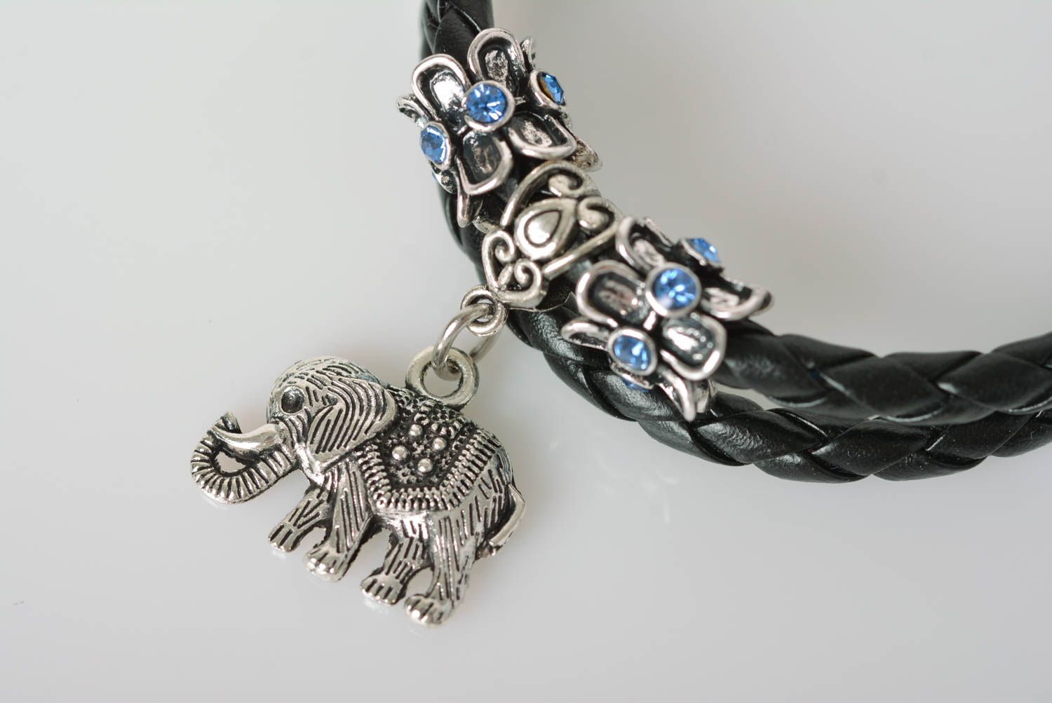 Браслет ручной работы дизайнерское украшение модные браслет черный со слоном фото 3