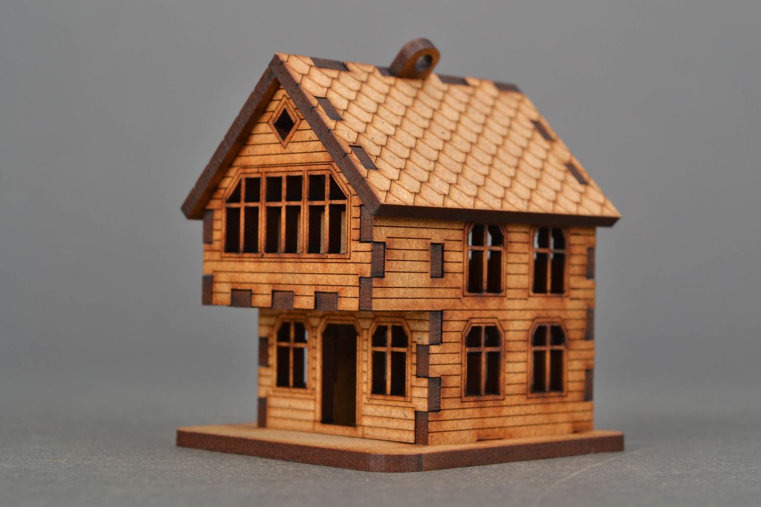 Figurine de maison en bois brut faite main serviettage photo 1